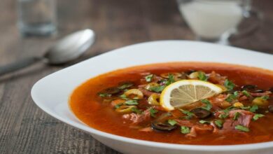 Солянка скромная