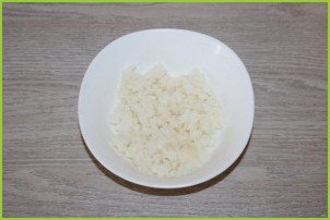Салат из риса и шпрот - фото шаг 2