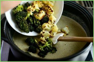 Крем-суп из брокколи и цветной капусты - фото шаг 9