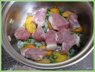Мясо, тушеное в томатном соусе (Spеzzatino al pomodoro) - фото шаг 4