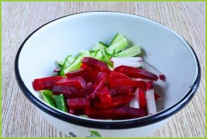 Салат из свеклы и редиса - фото шаг 5