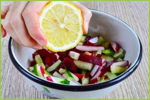 Салат из свеклы и редиса - фото шаг 6