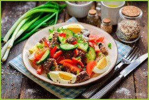 Диетический салат с тунцом - фото шаг 7