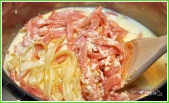 Спагетти карбонара с беконом и сливками - фото шаг 4