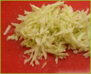 Крабовый салат с плавленым сыром - фото шаг 6