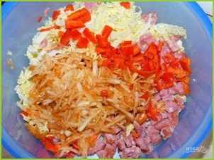 Овощной салат с колбасой - фото шаг 3