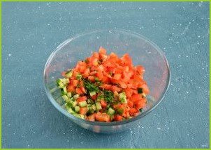 Салат с перцем и зеленым горошком - фото шаг 3