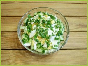 Салат из яиц и огурцов - фото шаг 4