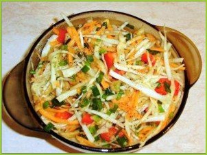 Салат из свежей капусты и болгарского перца - фото шаг 7