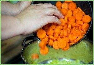 Морковный суп-пюре со сливками - фото шаг 4