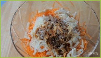 Корейский морковный салат с кальмарами - фото шаг 3