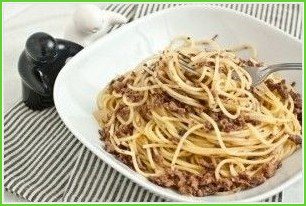 Спагетти с фаршем в мультиварке - фото шаг 4