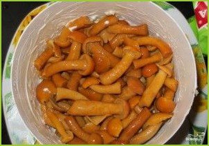 Cалат с корейской морковью и грибами - фото шаг 5