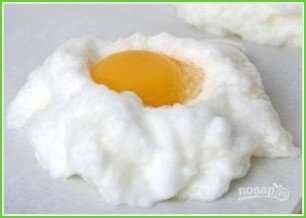 Яйца, запеченные в духовке - фото шаг 5