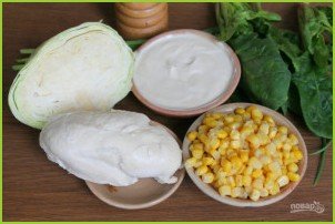Салат с капустой, курицей и кукурузой - фото шаг 1
