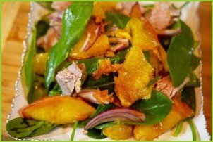 Большой салат с уткой, беконом, яблоками и апельсинами - фото шаг 9