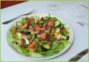 Салат со свежим тунцом - фото шаг 9