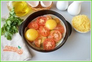 Яичница с кабачками и помидорами - фото шаг 4