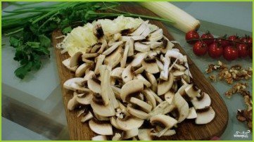 Куриный салат с грибами и сыром - фото шаг 3