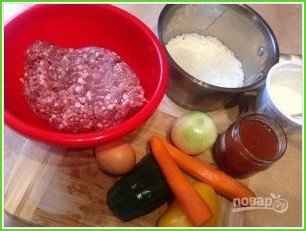 Тефтели с рисом и овощным соусом - фото шаг 1