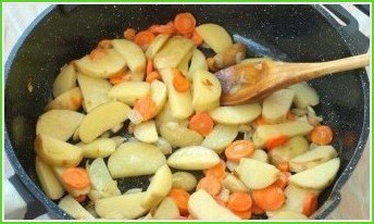 Овощное рагу с цветной капустой и картошкой - фото шаг 2