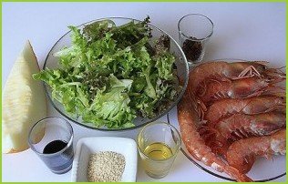 Салат с дыней и креветками - фото шаг 1