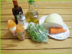 Салат витаминный из капусты и моркови с уксусом - фото шаг 1