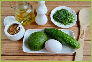 Весенний салат с авокадо и огурцом - фото шаг 1