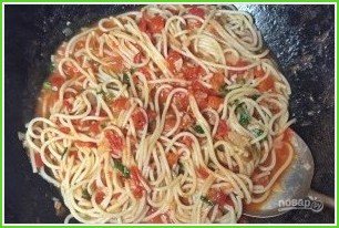 Спагетти с домашним томатным соусом - фото шаг 15