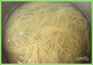Спагетти с домашним томатным соусом - фото шаг 1