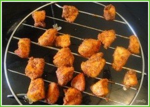 Куриные шашлычки на шпажках в духовке-гриль - фото шаг 4