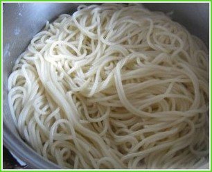 Спагетти под сливочным соусом - фото шаг 2