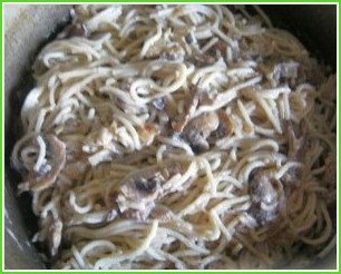 Спагетти под сливочным соусом - фото шаг 6