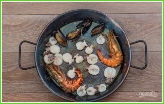 Испанская паэлья с морепродуктами - фото шаг 4