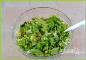 Салат из огурцов и капусты - фото шаг 4