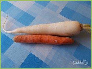 Салат из редьки и моркови - фото шаг 1