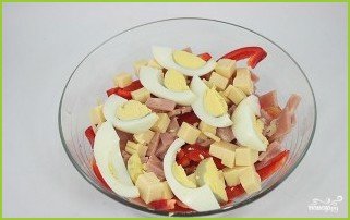 Салат с помидорами, ветчиной и сыром - фото шаг 3