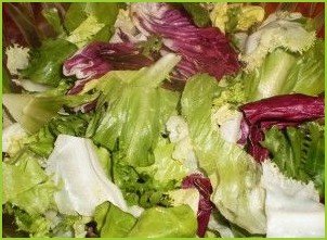 Простой салат с семгой слабосоленой - фото шаг 1