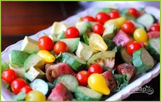 Салат из авокадо с помидорами - фото шаг 5