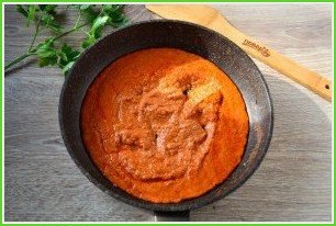 Макароны в сметанно-томатном соусе - фото шаг 6
