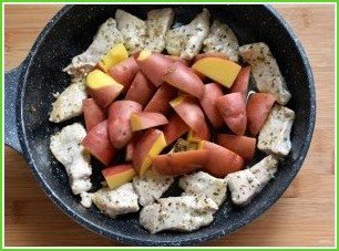 Маринованная свинина с овощами - фото шаг 3