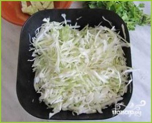 Постный салат из капусты - фото шаг 2