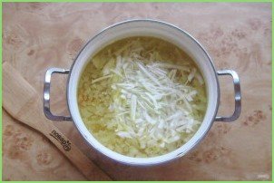 Рыбный суп с капустой - фото шаг 10