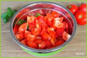 Салат из помидоров с красным луком и кунжутом - фото шаг 6