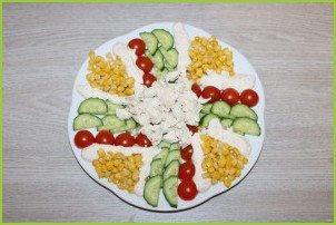 Салат с куриной грудкой и помидорами - фото шаг 8