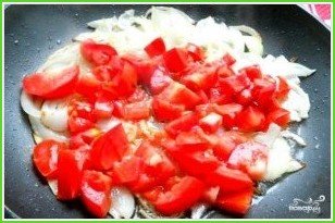 Макароны с сардельками в томатном соусе - фото шаг 2