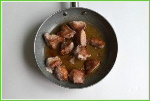 Мясо, тушенное в кастрюле - фото шаг 4