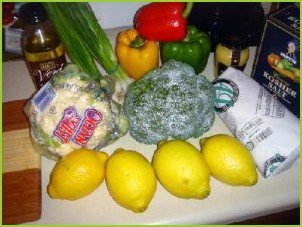 Овощной салат с креветками и лимоном - фото шаг 1