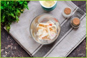 Салат с креветками, кальмарами и авокадо - фото шаг 2