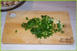 Салат с курицей и черносливом - фото шаг 2